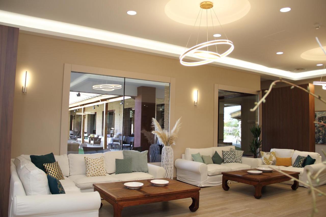 Hotel Chateau Vinasoro อัลกาซาร์ เด ซานฮวน ภายนอก รูปภาพ