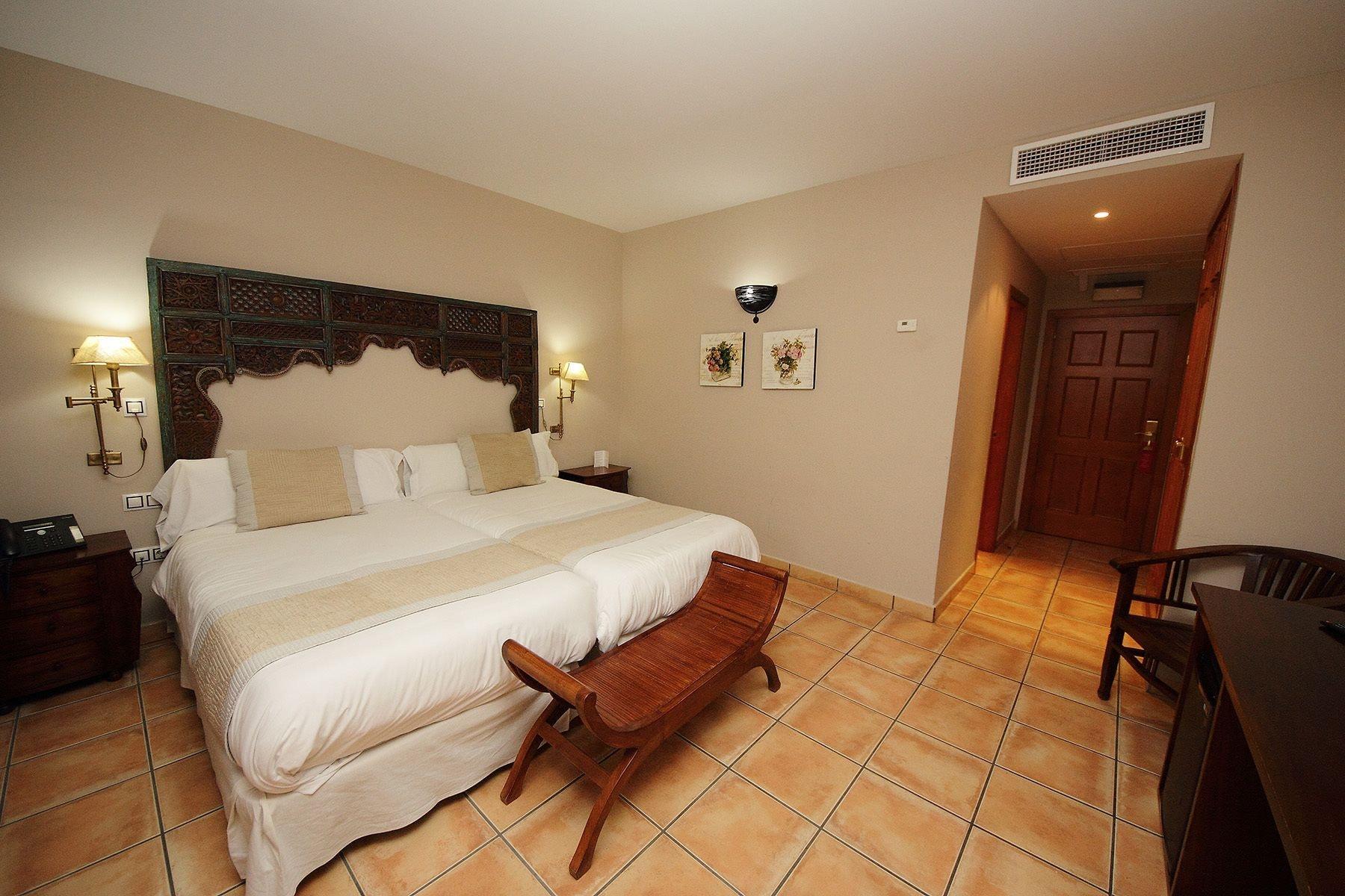 Hotel Chateau Vinasoro อัลกาซาร์ เด ซานฮวน ภายนอก รูปภาพ