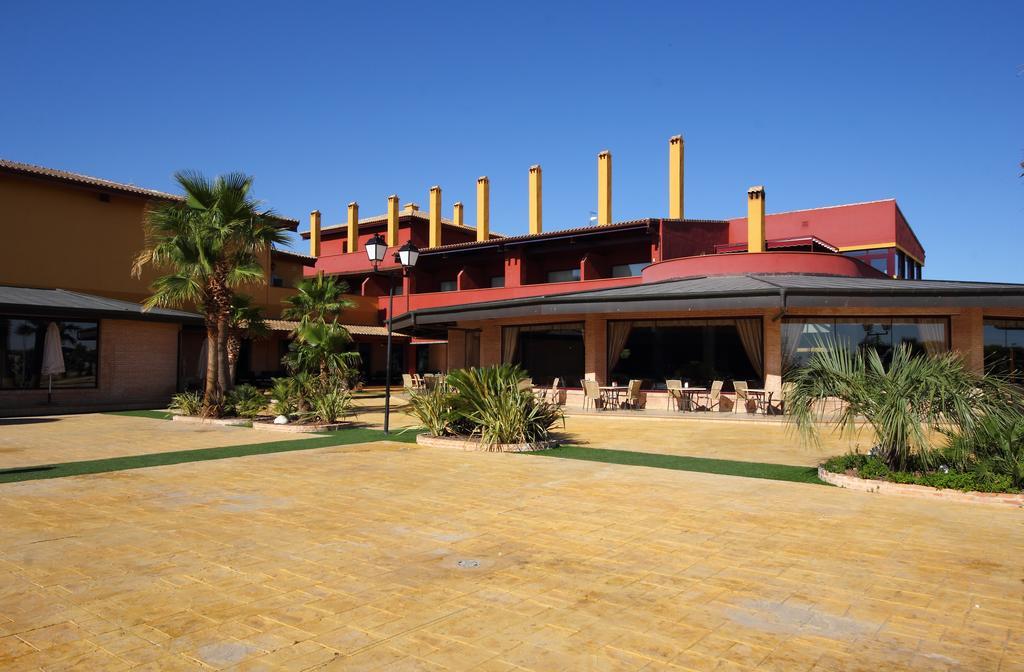 Hotel Chateau Vinasoro อัลกาซาร์ เด ซานฮวน ภายนอก รูปภาพ
