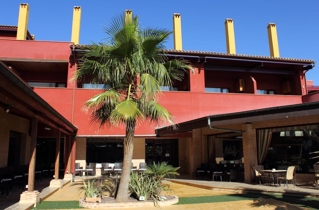 Hotel Chateau Vinasoro อัลกาซาร์ เด ซานฮวน ภายนอก รูปภาพ